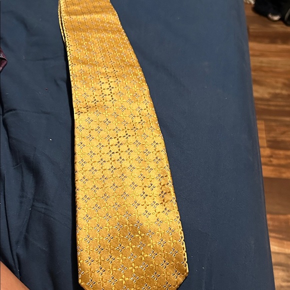 Men tie - Picture 1 of 3
